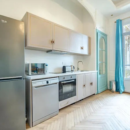 Luxueux 2p Proche Apartman *